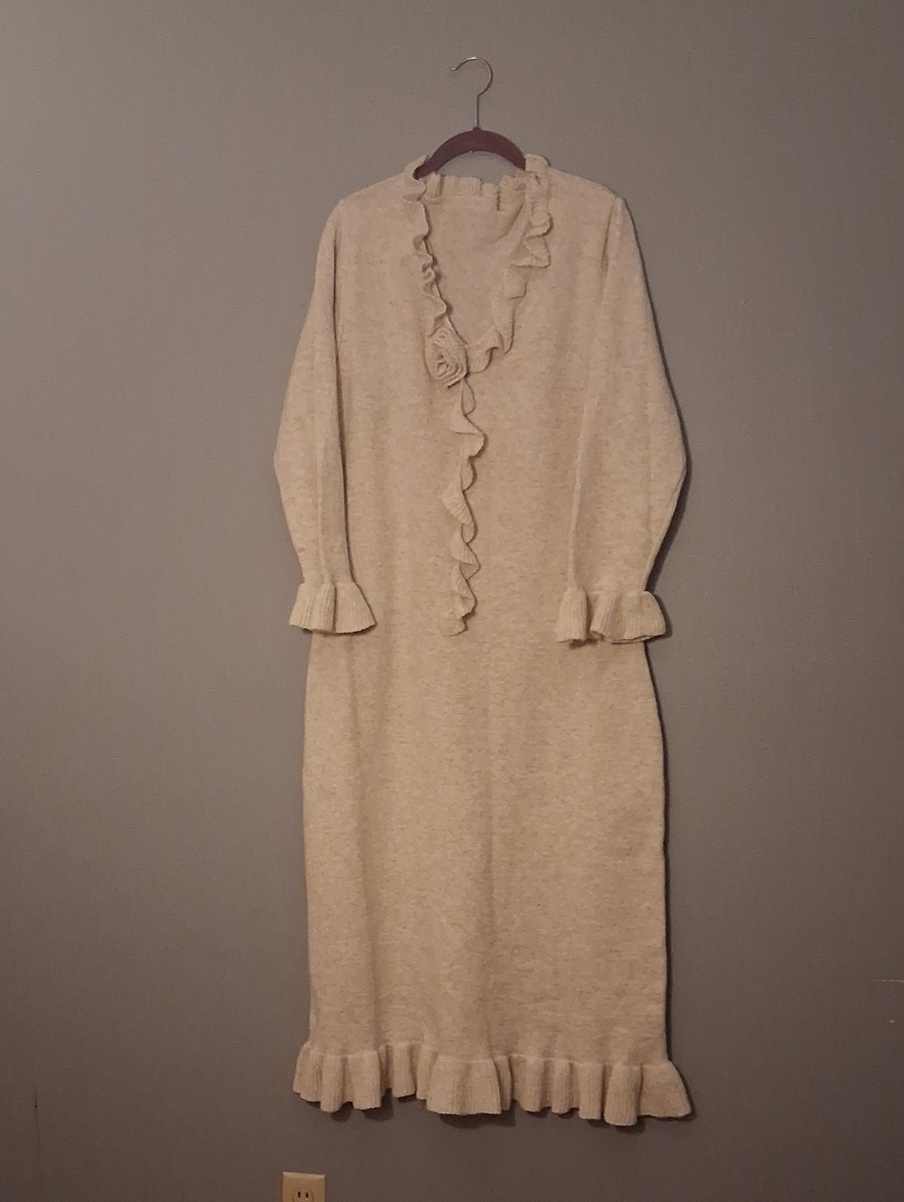 Shien Knit Dress With Ruffled Neckline Cuffs and Hem Sz. 1X Tan